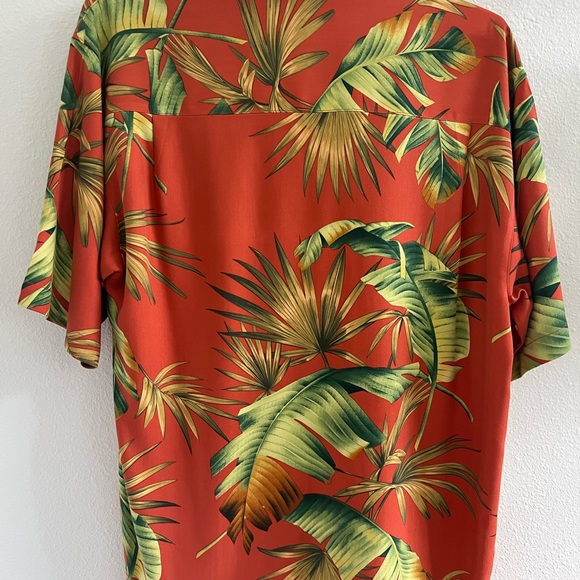 Mens Tommy Bahama M like new - Picture 2 of 9